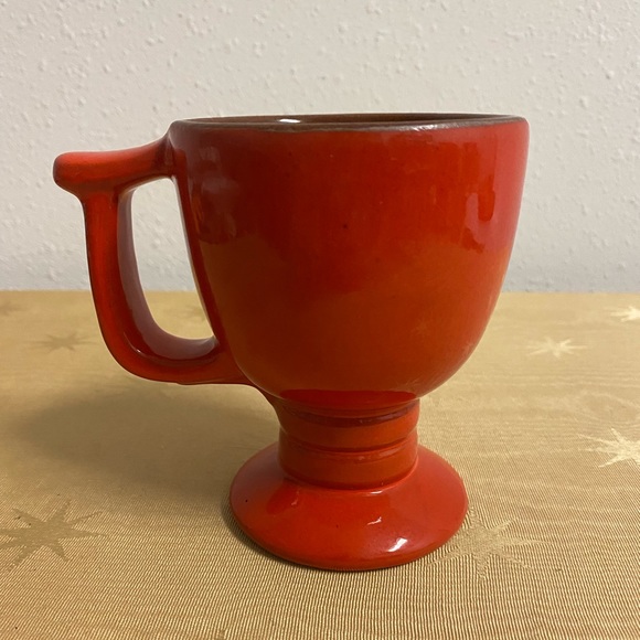 Frankoma Flame Red Pedestal Cups
Set of 3 - Picture 4 of 11